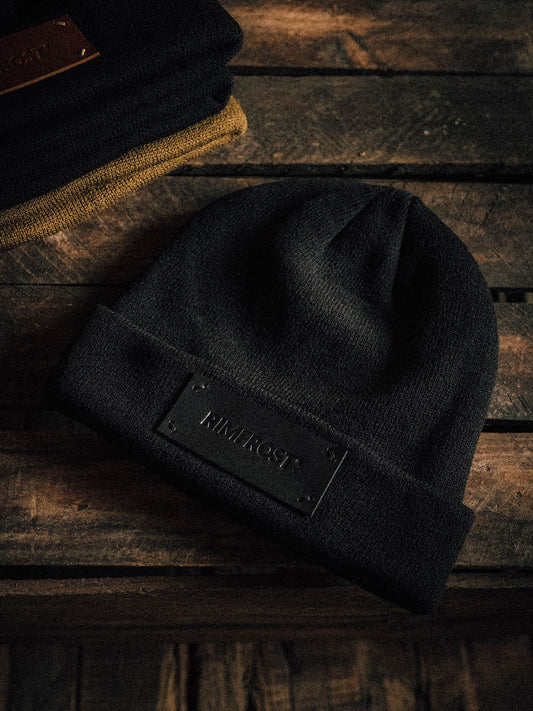 Leather Patch Beanie Black - RIMFROST®